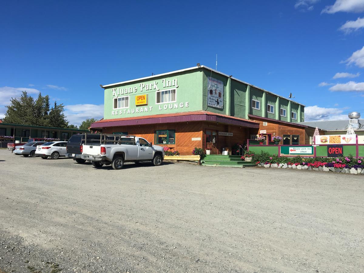 Kluane Park Inn Haines Junction Exteriér fotografie